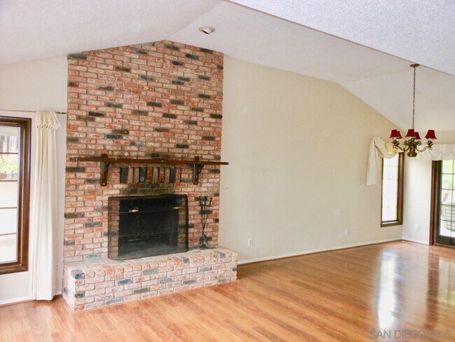 Building Photo - 2805 Turnbull St