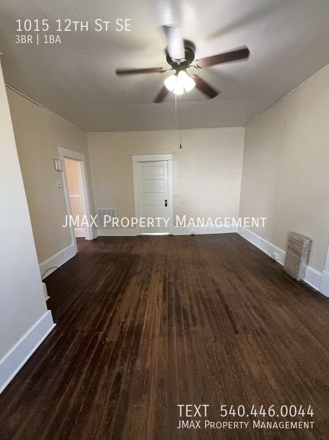 Building Photo - 1015 12th St SE