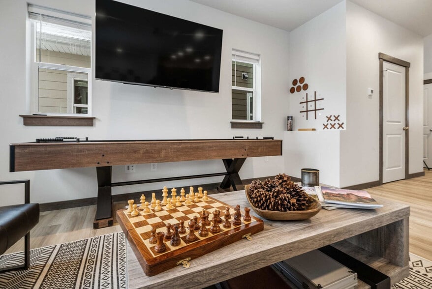 Building Photo - 2942 W Babcock St