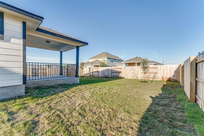 Building Photo - 147 Shugart St