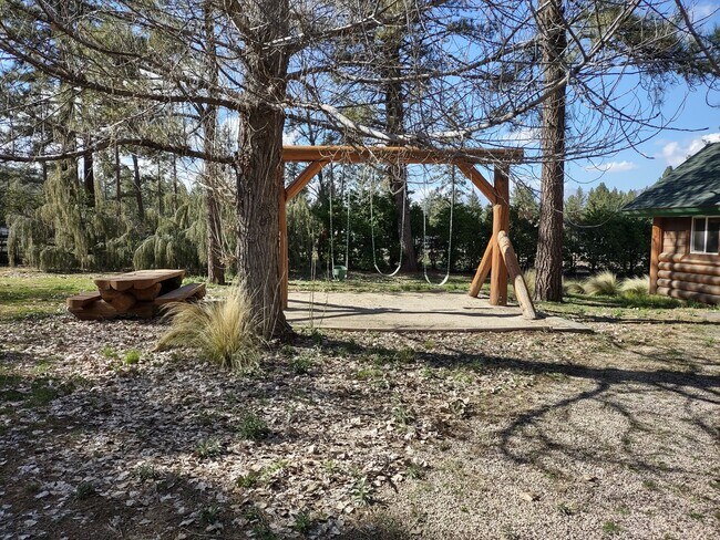 Building Photo - 59570 Devils Ladder Rd