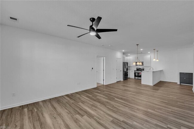 Building Photo - 1732 Dromolin Dr