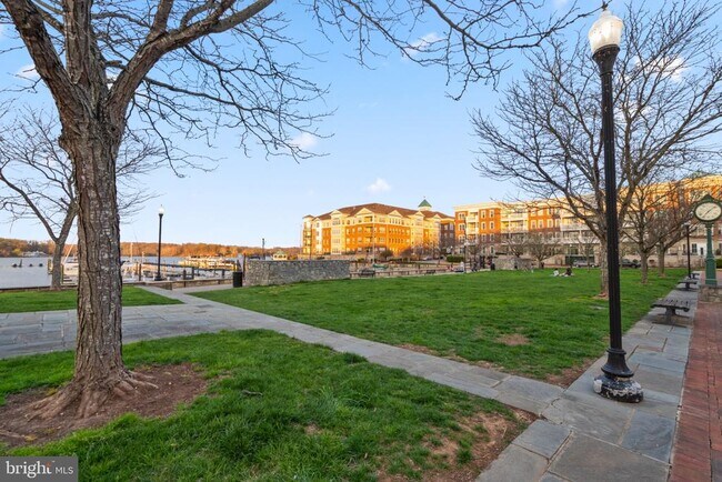 Building Photo - 602 Watermans Dr