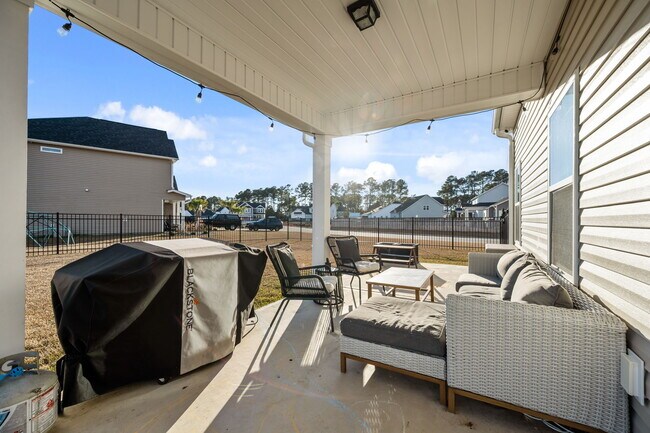 Building Photo - 301 Gander Ct