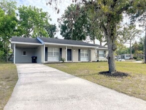 Building Photo - 5216 Palisades Dr