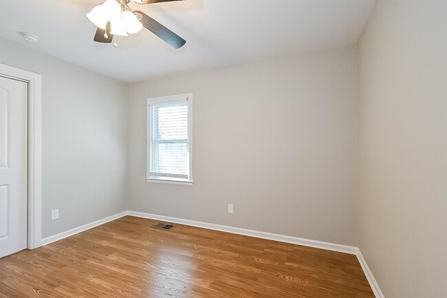 Building Photo - 1695 Myrna Ln