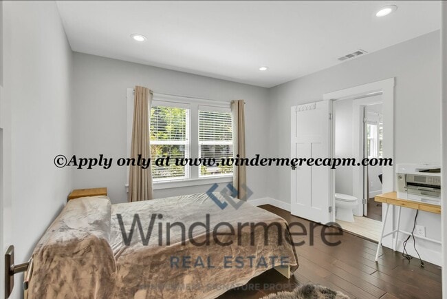 Building Photo - Timeless Modern Luxury 3 bedroom in one of...