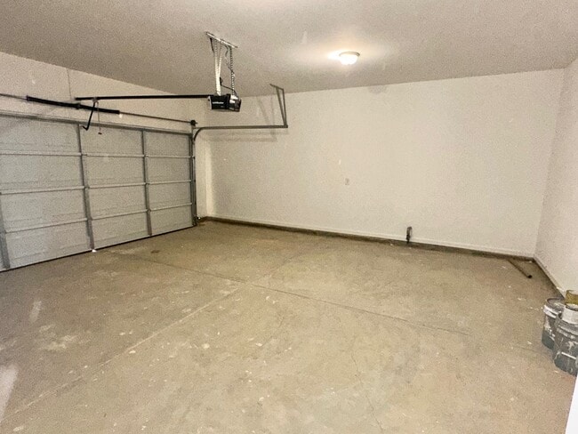 Building Photo - 1486 Summergate Dr