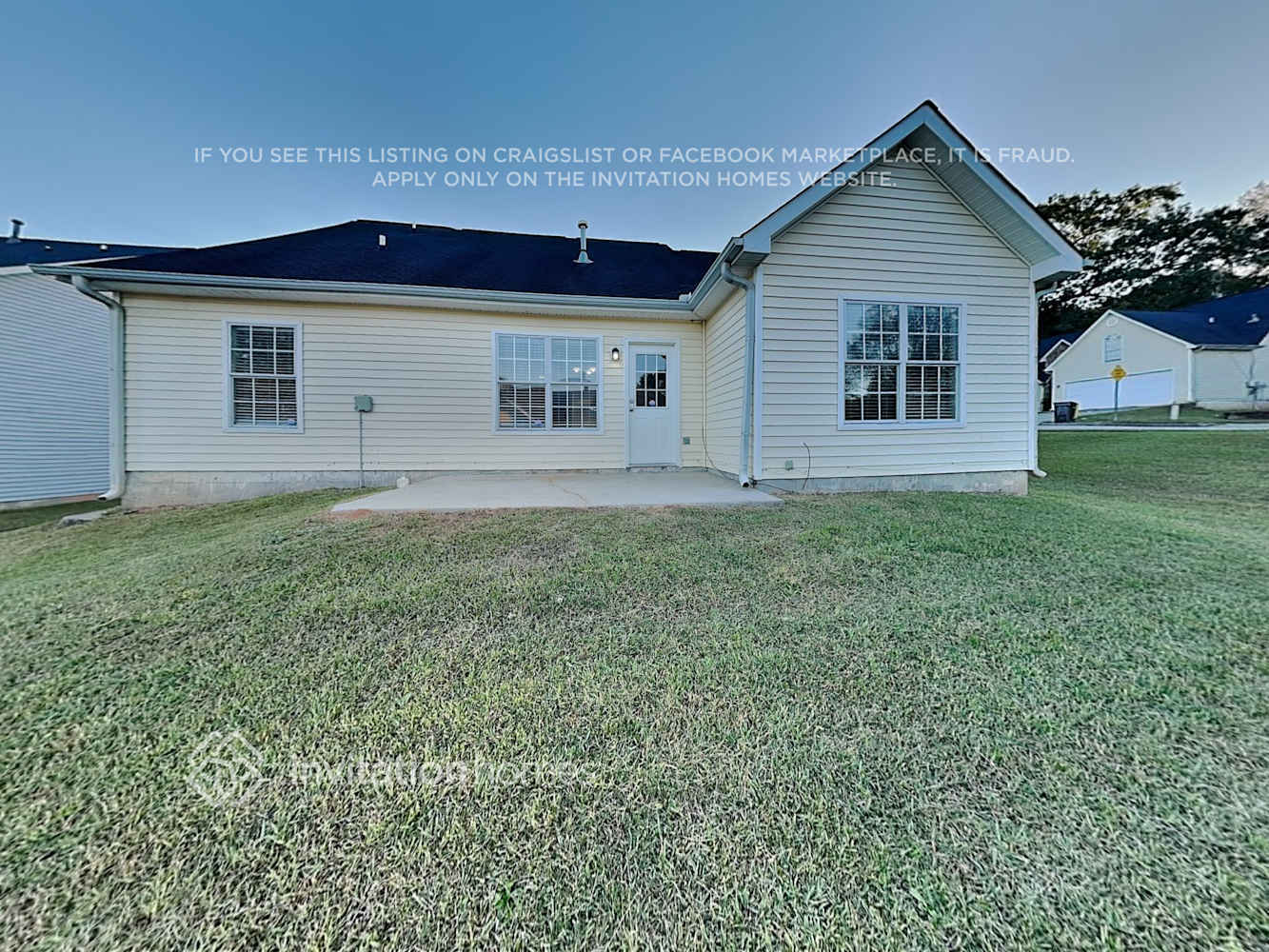 Building Photo - 3700 Pointe Cir