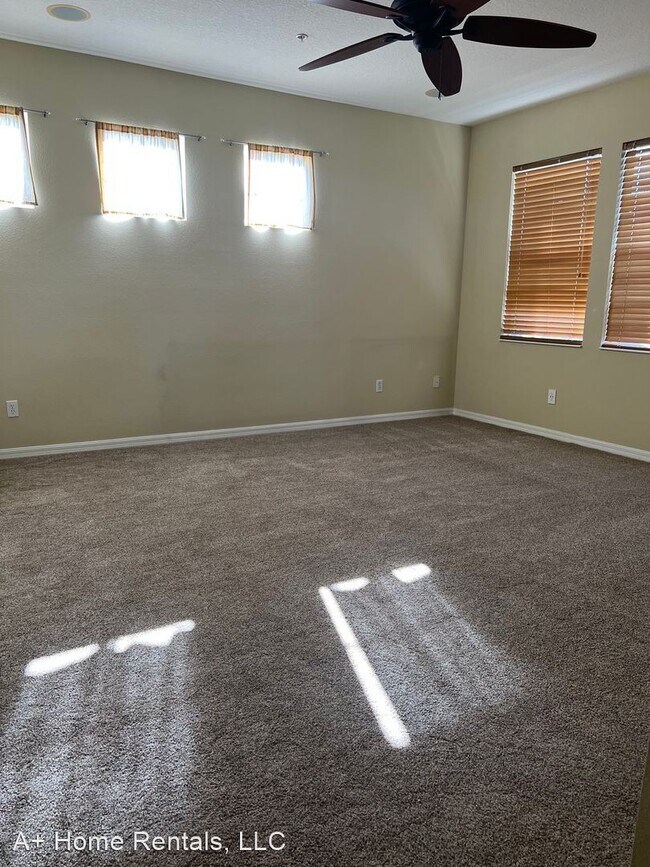 Building Photo - 3 br, 2.5 bath House - 14169 Oasis Cove Bl...