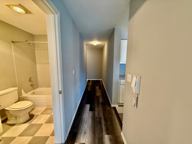 Building Photo - Uptown Condominiums - Lower Queen Anne