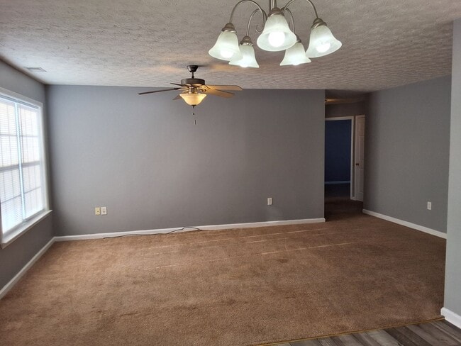 Building Photo - 101 Naples Ct