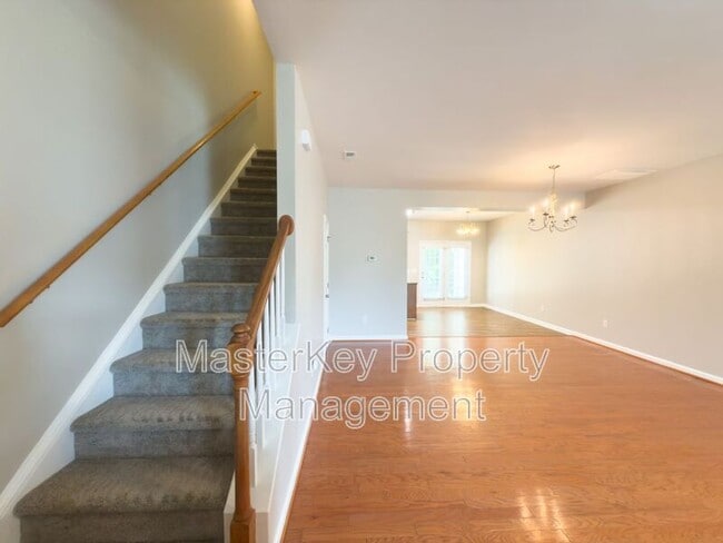 Building Photo - 506 Bayou Ct