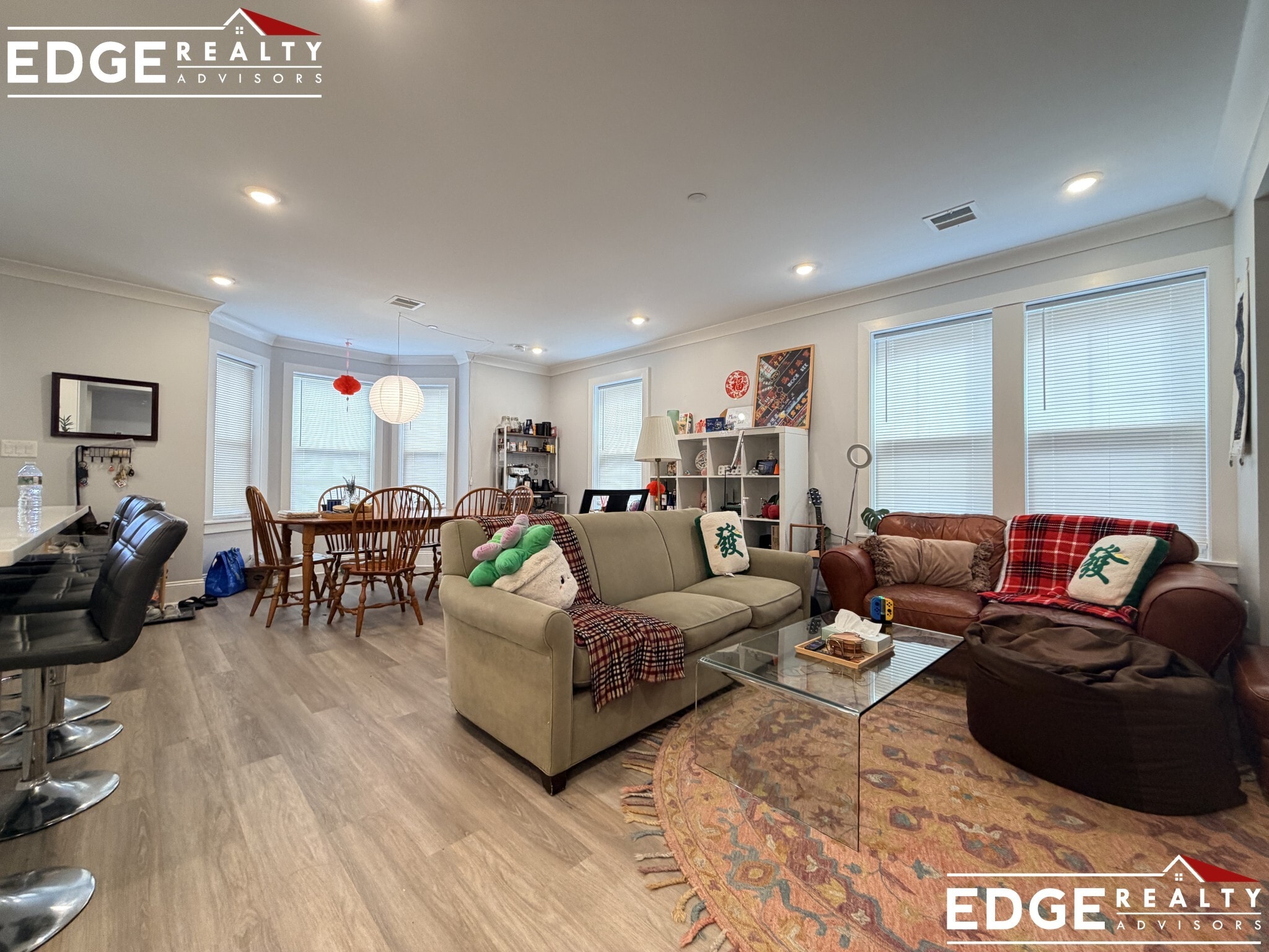 Building Photo - 68 North Beacon St