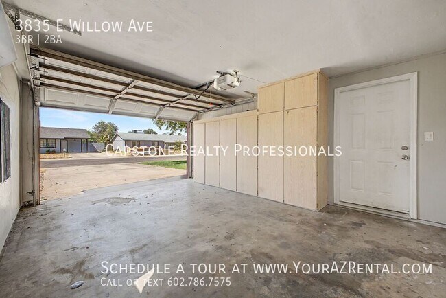 Building Photo - 3835 E Willow Ave