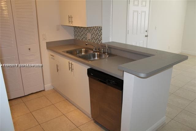 Building Photo - 1247 SW 46th Ave