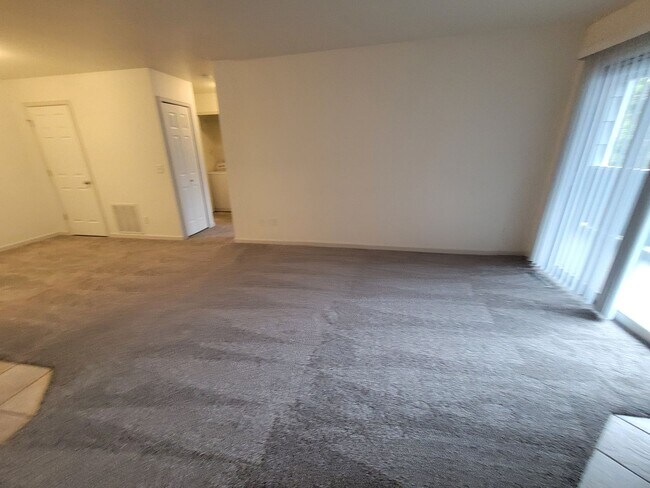 Building Photo - Fresh Boulder 1 Bedroom Condo for Rent wit...