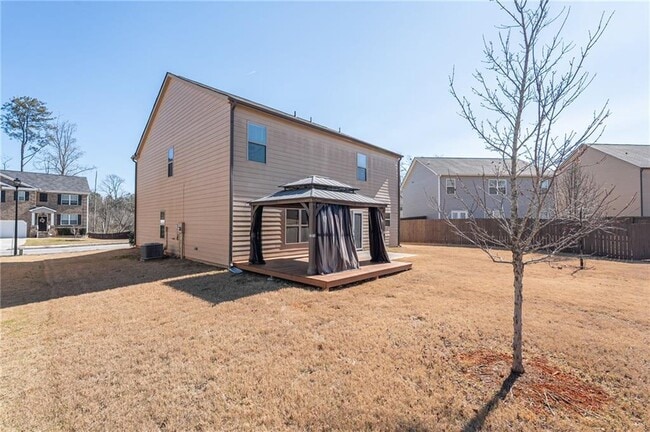 Building Photo - 3237 Cedar Crest Way