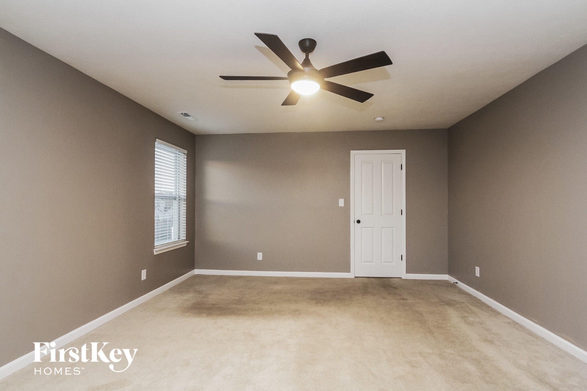 Building Photo - 8644 Hornady Dr
