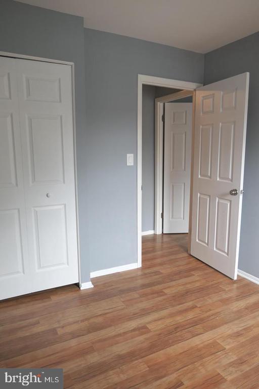 Building Photo - 15 Cherry Manor Ct