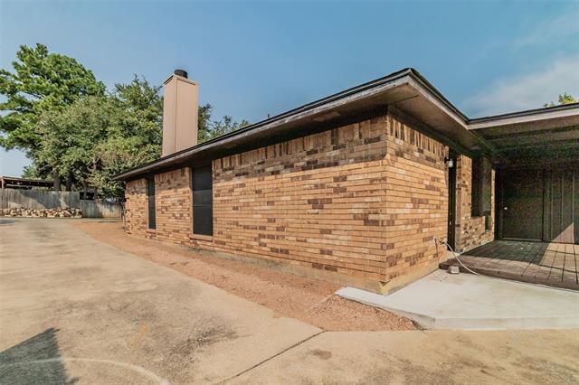 Building Photo - 2312 Shady Turf Dr