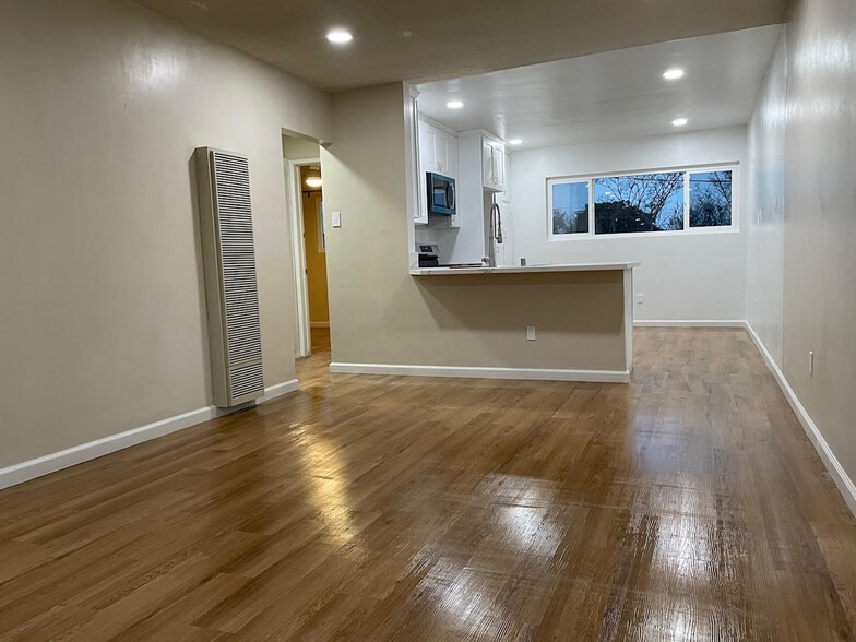 Building Photo - 2117 247th St