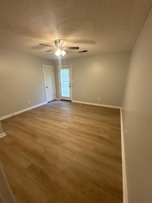 Building Photo - 5832 Ashridge Pl