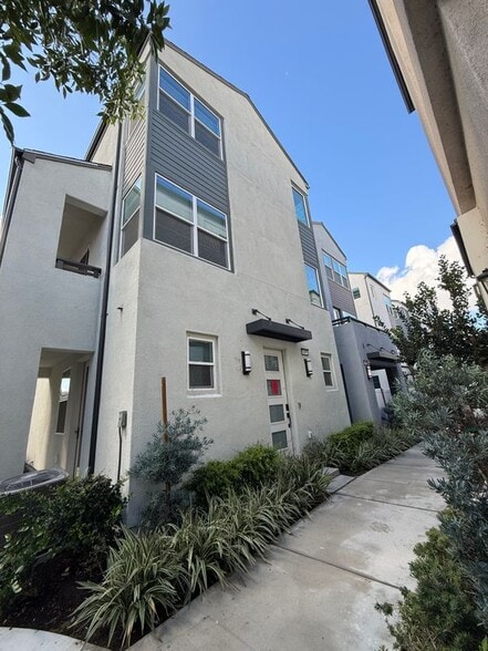 Building Photo - 4499 S Grant Pso