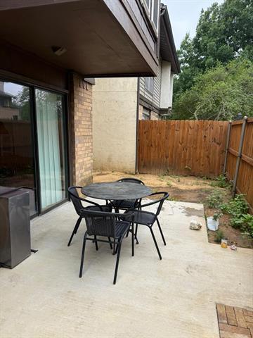 Building Photo - 1821 Greenspring Cir