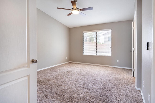 Building Photo - 15006 S 27th Way