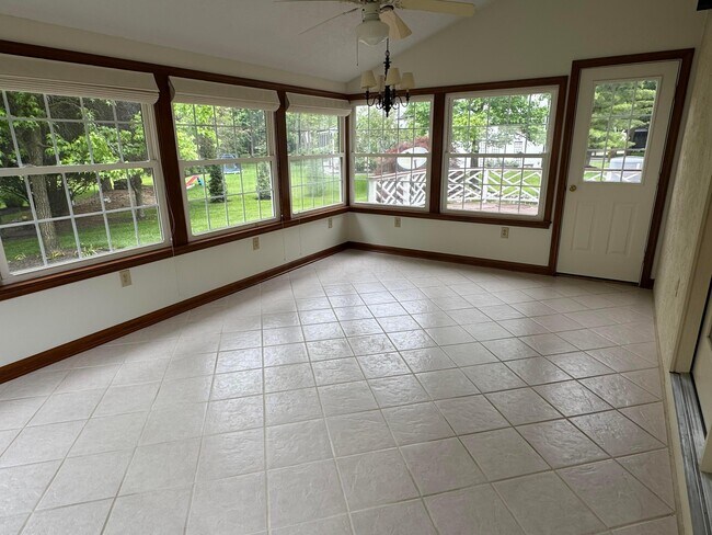 Building Photo - 5018 Ballybridge Dr