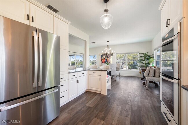 Building Photo - 3858 Riviera Cir