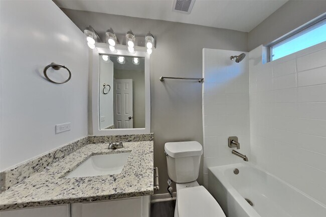 Building Photo - 6607 Portlick Dr