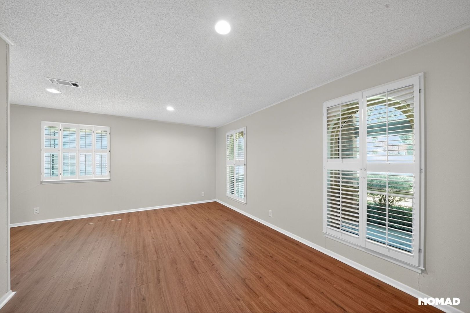 Building Photo - 3721 Lawndale Ave