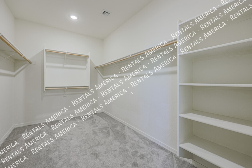 Building Photo - 12038 W Polk St