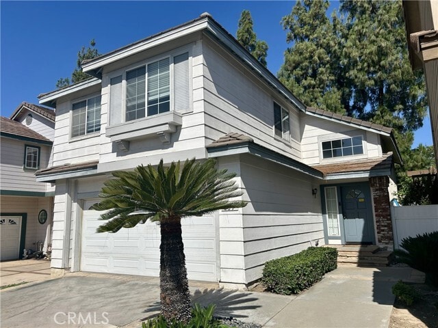 Building Photo - 864 Bramble Ln