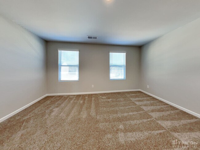 Building Photo - 1071 Bluecoat Cir