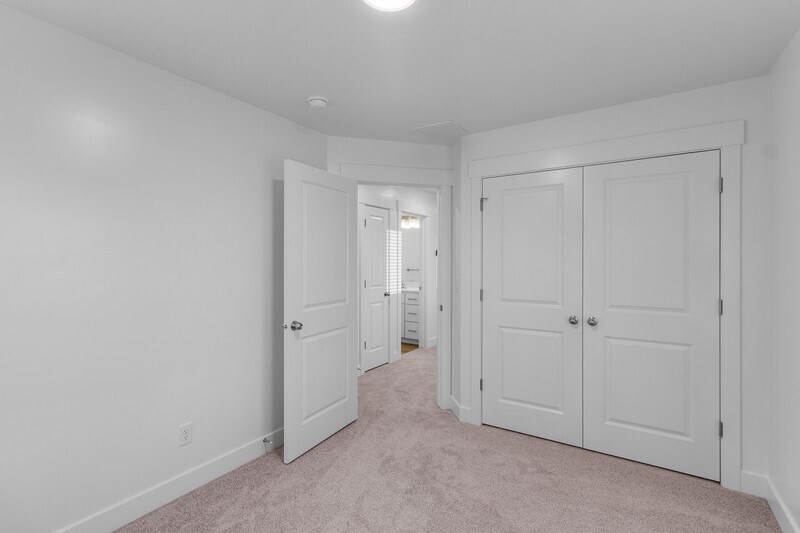 Building Photo - 285 W 1150 N