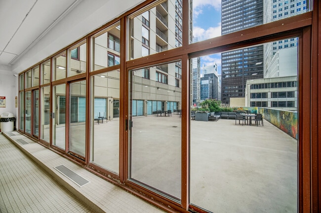 Building Photo - 200 N Dearborn St
