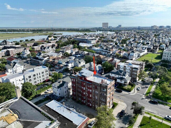 Building Photo - 3501 Ventnor Ave