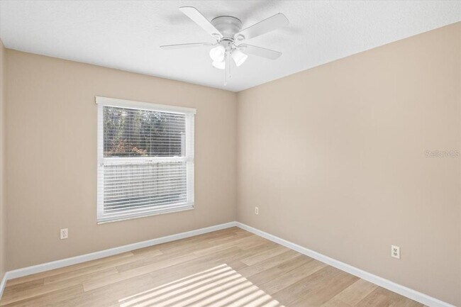 Building Photo - 1054 Brielle Ave