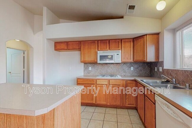 Building Photo - 1500 Montiano Loop SE