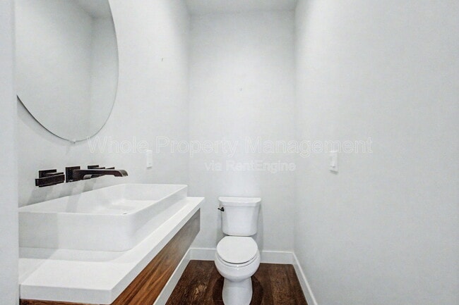 Building Photo - 4339 Kalamath St