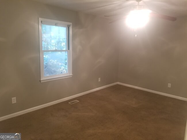Building Photo - 112 Villas Ln