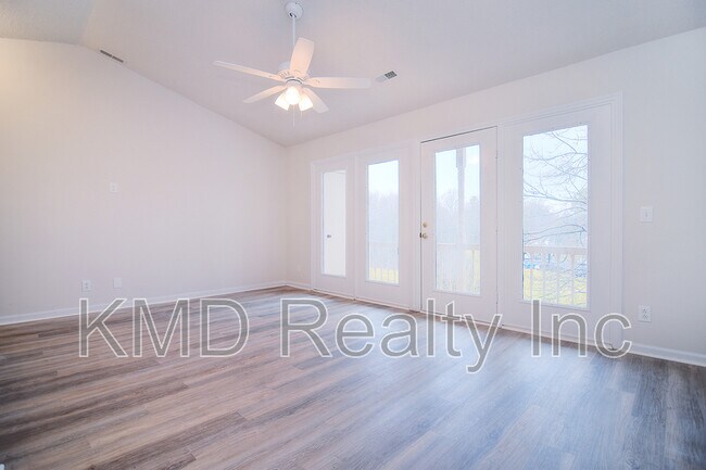 Building Photo - 6120 Meadow Rose Ln