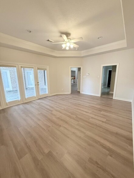 Building Photo - 3115 Evergreen Oak Dr