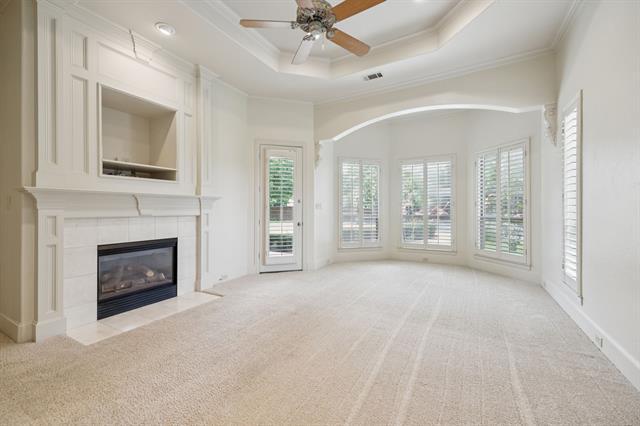 Building Photo - 205 Suncreek Dr