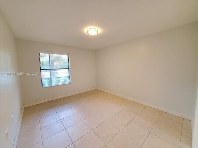 Building Photo - 15591 SW 105th Terrace