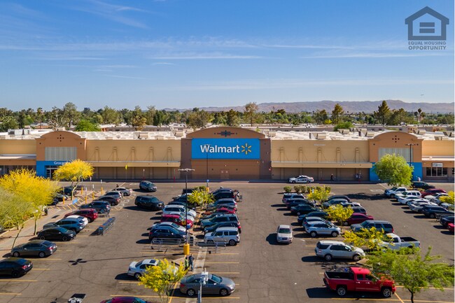 Building Photo - 2Bed/2Bath Condo at Thomas Rd/56th St! Ready for Immediate Move-In!