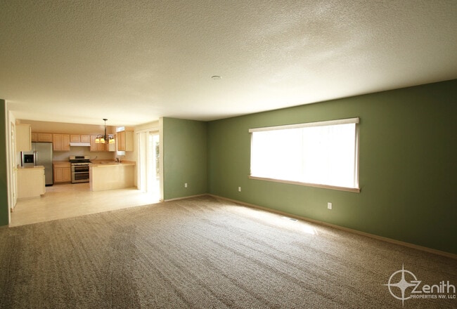 Building Photo - 17019 SE 3rd St